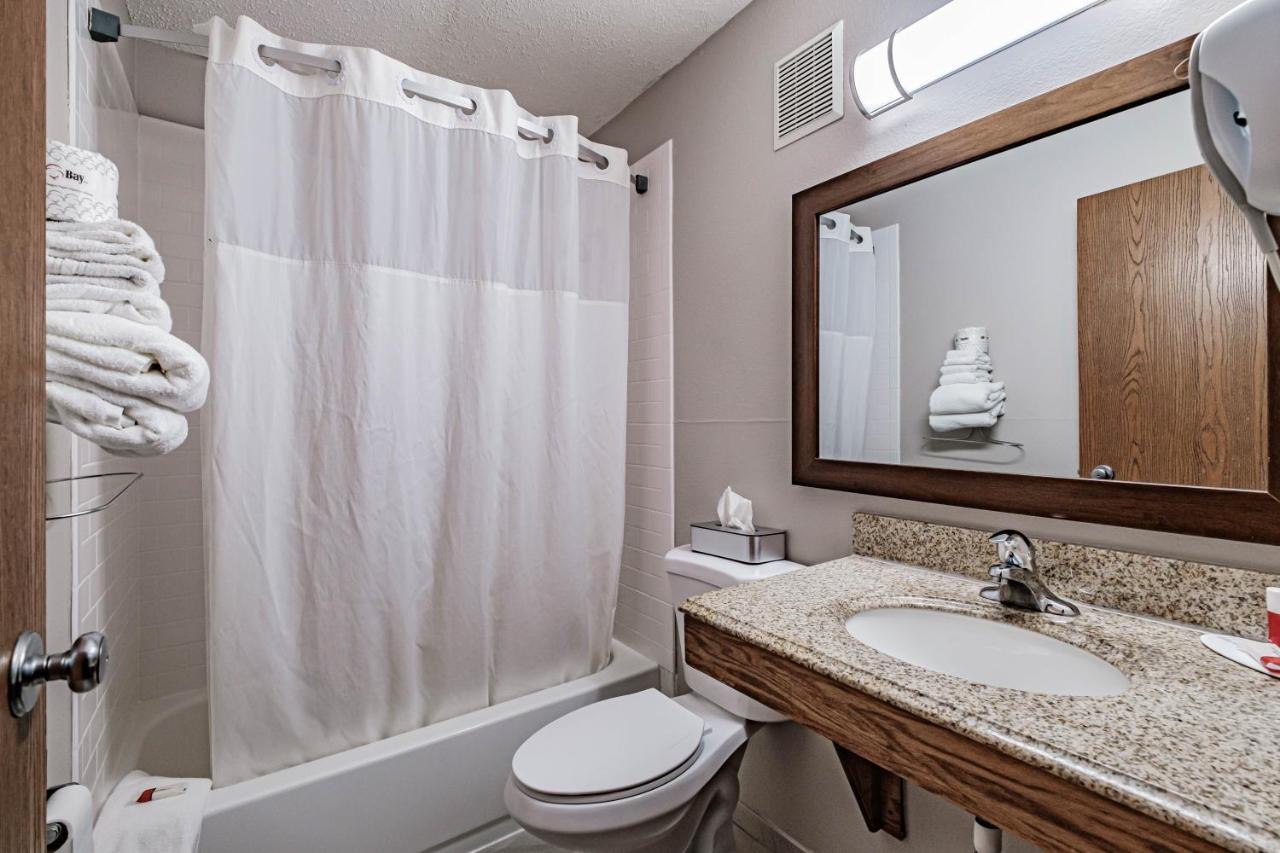 Days Inn By Wyndham Brunswick Bath Area Екстер'єр фото
